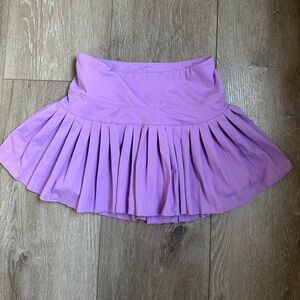 Gold Hinge Pleated skirt